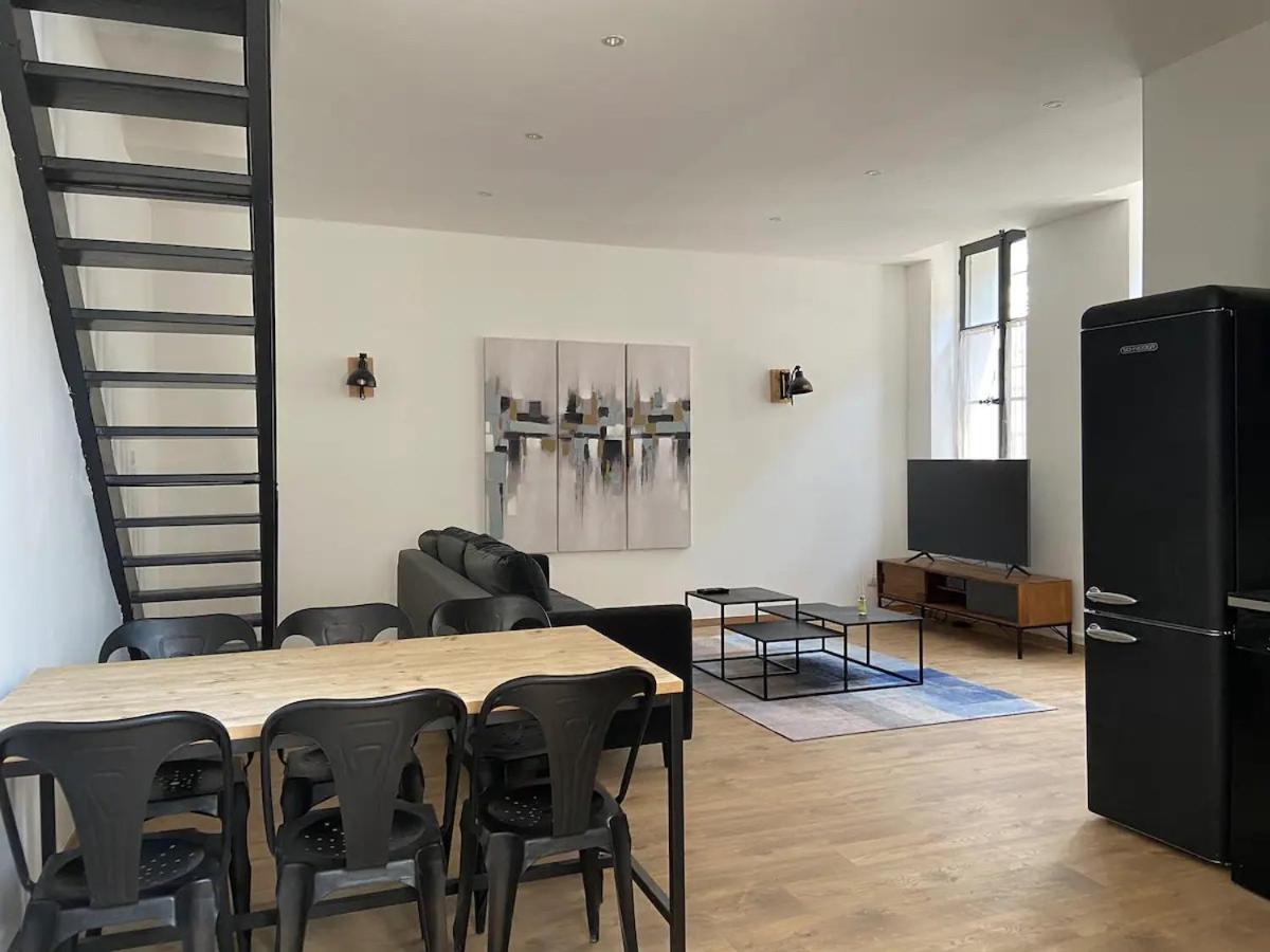 Appartement De Standing Au Coeur D'Avignon Bagian luar foto